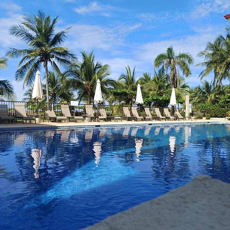 Apartamento De Lujo Las 3 Gotas Jaco, Frente Al Mar Con Vista A La Playa Exterior foto