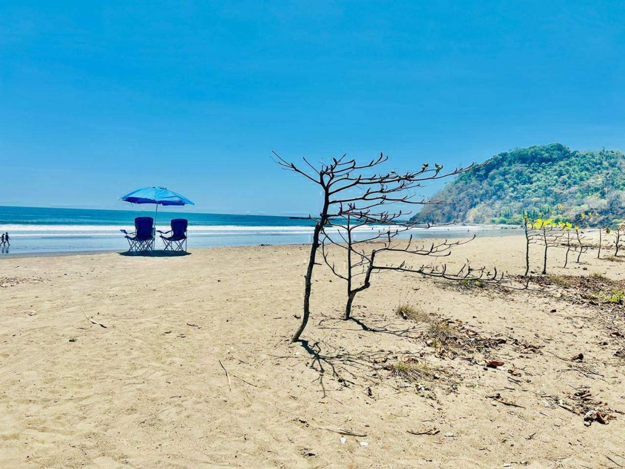 Apartamento De Lujo Las 3 Gotas Jaco, Frente Al Mar Con Vista A La Playa Exterior foto